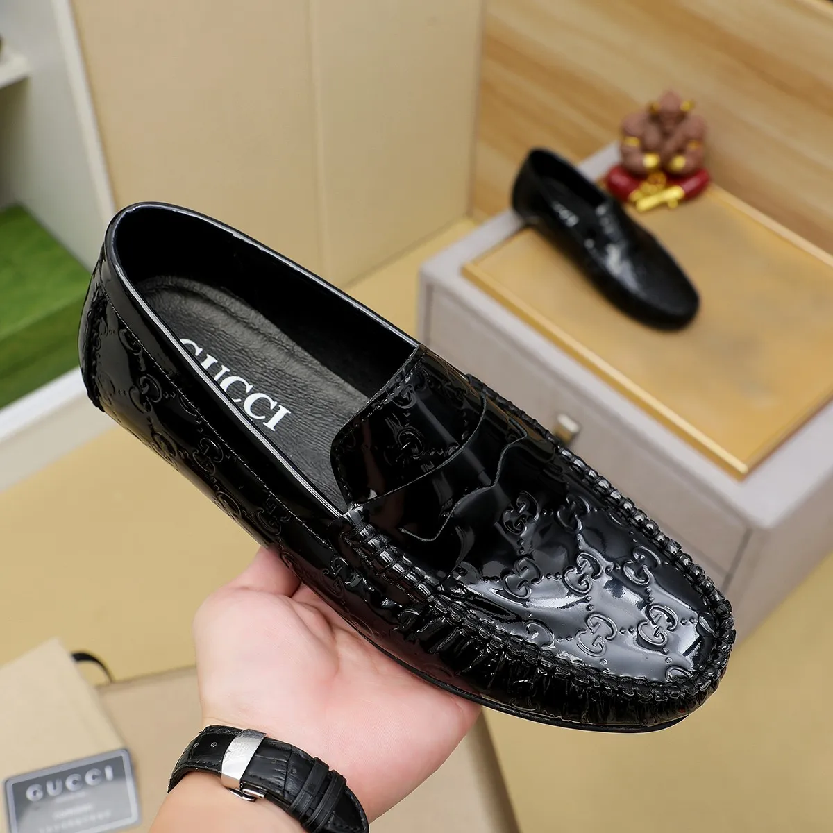 Men's shoes 💰360💰💰GUCCI Gucci official website synchronizes the latest model 🛃The upper is made of imported cowhide, 🐷leather lining, rubber outsole, 🎩🎩top handcrafted with fine stitch and thread workmanship🔍definitely satisfy those perfectionist men who pursue high luxury quality 👏 3 colors available! Code number 38-45 Large quantity in stock